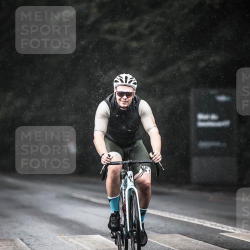 13.09.2026 - Stadtparktriathlon H.Heesch http://msf.ph/oto/10292934 13.09.2026 11:38:32 Radfahren 866, 874, 933, 939, 945 meine-sportfotos.de