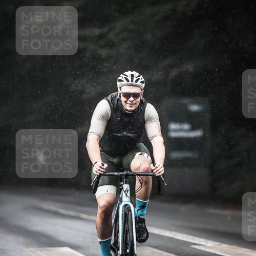 13.09.2026 - Stadtparktriathlon H.Heesch http://msf.ph/oto/10292944 13.09.2026 11:38:32 Radfahren 866, 874, 933, 939, 945 meine-sportfotos.de