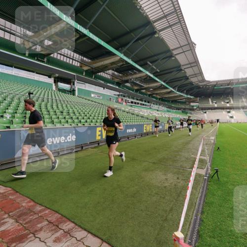 13.09.2026 - 21. swb-Marathon Bremen Michael Burmester http://msf.ph/oto/10292957 13.09.2026 10:30:14 Laufen im Stadion 10162, 10170, 10174, 10183, 10193, 10200, 10218, 10227, 10233, 10253, 10281, 10304, 10334, 10339, 10348, 10359, 10381, 10392, 10426, 10448, 10452, 10467, 10515, 10525, 10537, 10585, 10588, 10641, 10652, 10714, 10734, 10757, 10761, 10763, 10764, 10765, 10780, 10808, 10821, 10822, 10825, 10827, 10837, 10838, 10840, 10862, 10863, 10876, 10884, 10886, 10887, 10906, 10966, 10984, 11002, 11007, 11018, 11038, 11109, 11379 meine-sportfotos.de