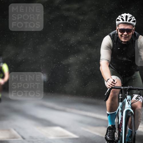 13.09.2026 - Stadtparktriathlon H.Heesch http://msf.ph/oto/10292961 13.09.2026 11:38:33 Radfahren 866, 907, 933, 939, 945 meine-sportfotos.de