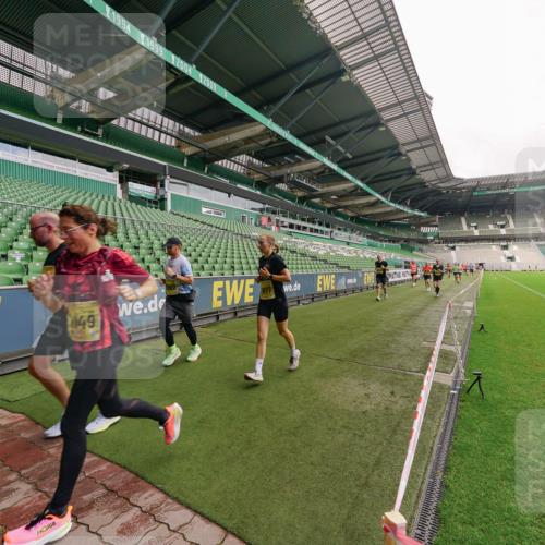13.09.2026 - 21. swb-Marathon Bremen Michael Burmester http://msf.ph/oto/10292993 13.09.2026 10:30:22 Laufen im Stadion 10141, 10162, 10174, 10183, 10193, 10200, 10218, 10227, 10233, 10253, 10281, 10284, 10304, 10334, 10339, 10348, 10359, 10381, 10392, 10426, 10448, 10452, 10467, 10515, 10537, 10577, 10585, 10588, 10641, 10652, 10685, 10714, 10734, 10757, 10761, 10763, 10764, 10765, 10780, 10808, 10821, 10822, 10825, 10827, 10837, 10838, 10840, 10862, 10863, 10884, 10886, 10887, 10906, 10966, 10984, 11002, 11038, 11109, 11350, 11379 meine-sportfotos.de