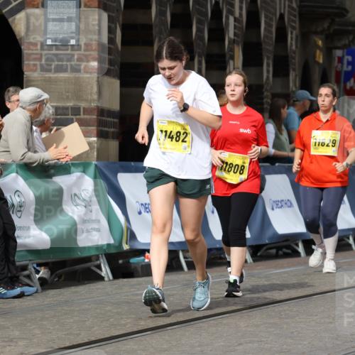 13.09.2026 - 21. swb-Marathon Bremen Strokosch-Dieckow http://msf.ph/oto/10293017 13.09.2026 11:18:09 Ziel 10137, 10756, 11367, 11932, 12023, 12226, 12292, 12321, 12373, 10191, 10192, 10459, 10513, 10651, 12177, 12178 meine-sportfotos.de