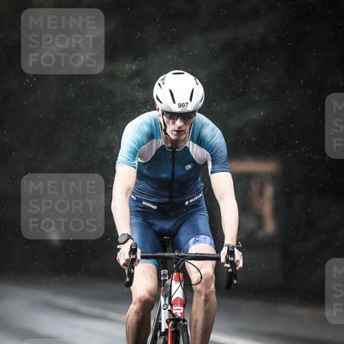 13.09.2026 - Stadtparktriathlon H.Heesch http://msf.ph/oto/10293049 13.09.2026 11:38:40 Radfahren 860, 866, 907, 939 meine-sportfotos.de