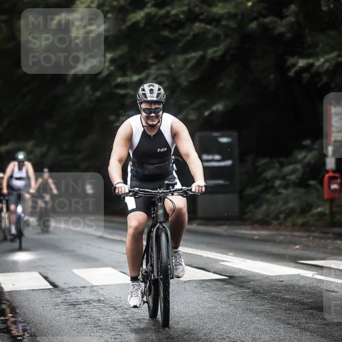 13.09.2026 - Stadtparktriathlon H.Heesch http://msf.ph/oto/10293070 13.09.2026 12:46:07 Radfahren 1052, 1065, 1158, 1248, 1269 meine-sportfotos.de
