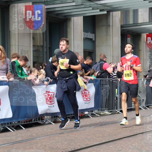 13.09.2026 - 21. swb-Marathon Bremen Strokosch-Dieckow http://msf.ph/oto/10293071 13.09.2026 10:45:42 Ziel 10436, 10447, 10992, 11015, 11762, 11925, 11956, 12033, 12069, 12556, 12557, 13529, 13609, 13612, 13640, 10318, 10352, 10464, 10536, 10541, 10583, 10987, 11015, 11063, 11088, 11209, 11232, 11279, 11478, 11559, 11749, 11835, 11845, 12087, 12290, 12355, 12534, 13532, 13595, 13628 meine-sportfotos.de