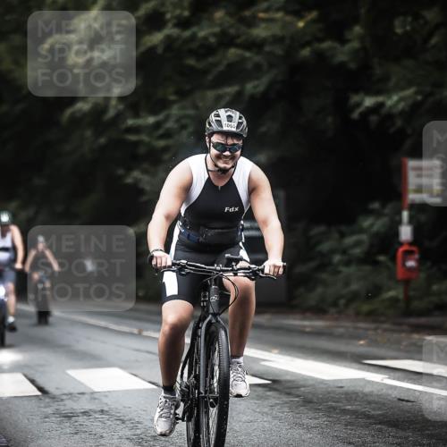 13.09.2026 - Stadtparktriathlon H.Heesch http://msf.ph/oto/10293077 13.09.2026 12:46:07 Radfahren 1052, 1065, 1158, 1248, 1269 meine-sportfotos.de