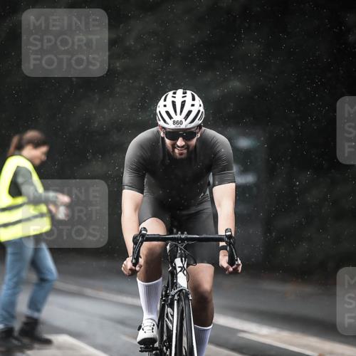 13.09.2026 - Stadtparktriathlon H.Heesch http://msf.ph/oto/10293082 13.09.2026 11:38:43 Radfahren 776, 860, 907, 939 meine-sportfotos.de