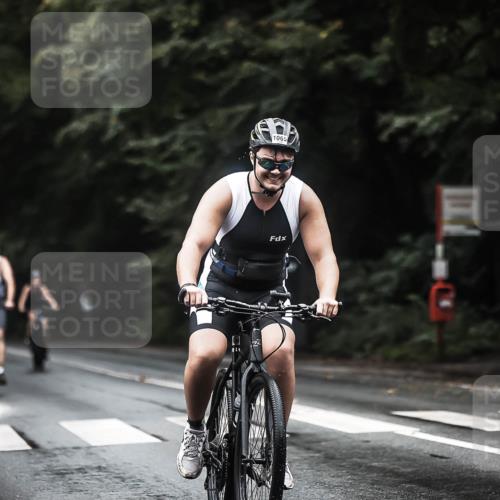 13.09.2026 - Stadtparktriathlon H.Heesch http://msf.ph/oto/10293083 13.09.2026 12:46:07 Radfahren 1052, 1065, 1158, 1248, 1269 meine-sportfotos.de