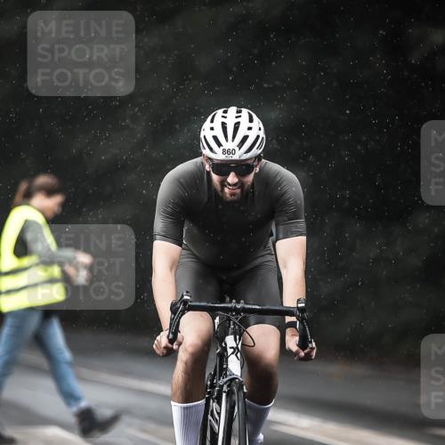 13.09.2026 - Stadtparktriathlon H.Heesch http://msf.ph/oto/10293084 13.09.2026 11:38:43 Radfahren 776, 860, 907, 939 meine-sportfotos.de