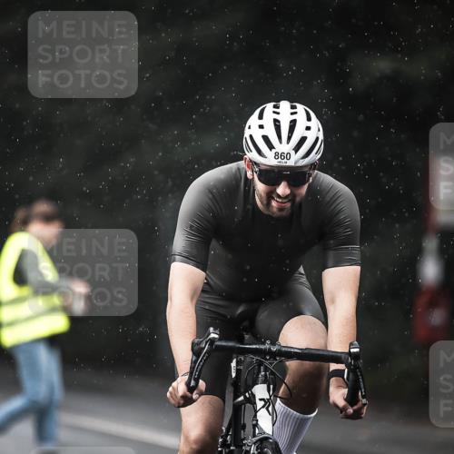 13.09.2026 - Stadtparktriathlon H.Heesch http://msf.ph/oto/10293091 13.09.2026 11:38:43 Radfahren 776, 860, 907, 939 meine-sportfotos.de