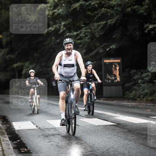 13.09.2026 - Stadtparktriathlon H.Heesch http://msf.ph/oto/10293092 13.09.2026 12:46:09 Radfahren 1052, 1065, 1082, 1158, 1248, 1269 meine-sportfotos.de