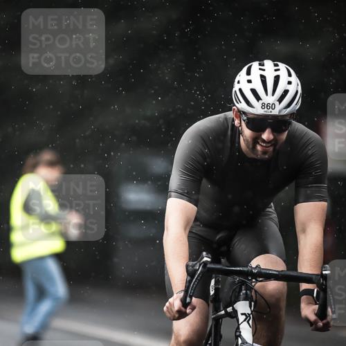 13.09.2026 - Stadtparktriathlon H.Heesch http://msf.ph/oto/10293095 13.09.2026 11:38:43 Radfahren 776, 860, 907, 939 meine-sportfotos.de