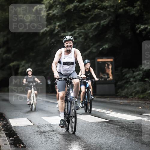 13.09.2026 - Stadtparktriathlon H.Heesch http://msf.ph/oto/10293096 13.09.2026 12:46:10 Radfahren 1052, 1065, 1082, 1158, 1269 meine-sportfotos.de