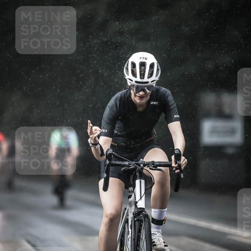 13.09.2026 - Stadtparktriathlon H.Heesch http://msf.ph/oto/10293100 13.09.2026 11:38:49 Radfahren 776, 826, 835, 860, 893, 905 meine-sportfotos.de