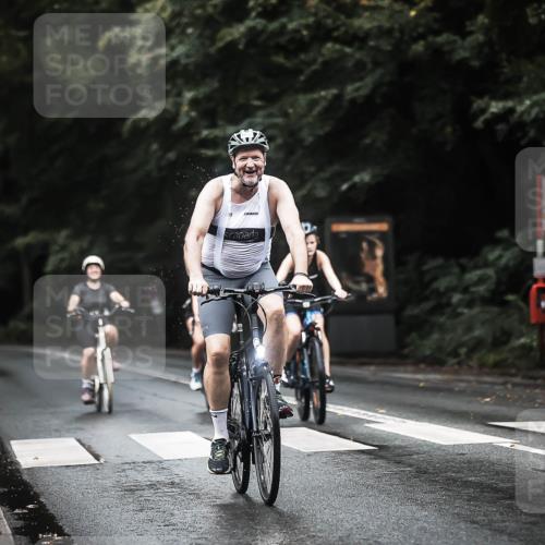 13.09.2026 - Stadtparktriathlon H.Heesch http://msf.ph/oto/10293101 13.09.2026 12:46:10 Radfahren 1052, 1065, 1082, 1158, 1269 meine-sportfotos.de