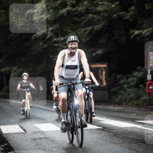 13.09.2026 - Stadtparktriathlon H.Heesch http://msf.ph/oto/10293103 13.09.2026 12:46:10 Radfahren 1052, 1065, 1082, 1158, 1269 meine-sportfotos.de