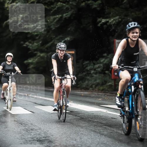 13.09.2026 - Stadtparktriathlon H.Heesch http://msf.ph/oto/10293122 13.09.2026 12:46:11 Radfahren 1052, 1065, 1082, 1158, 1269 meine-sportfotos.de