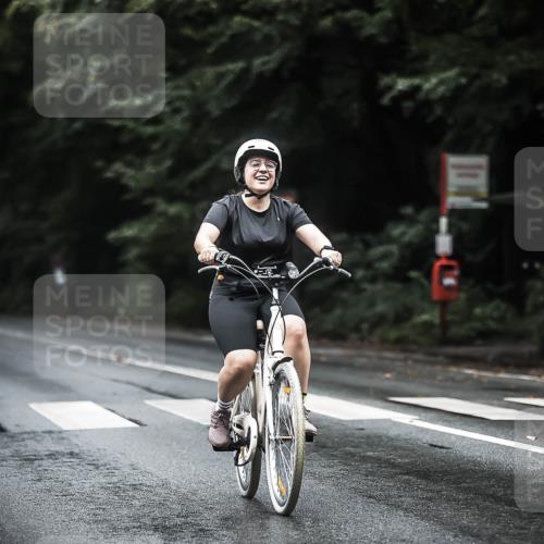 13.09.2026 - Stadtparktriathlon H.Heesch http://msf.ph/oto/10293128 13.09.2026 12:46:13 Radfahren 1052, 1065, 1082, 1158, 1269 meine-sportfotos.de