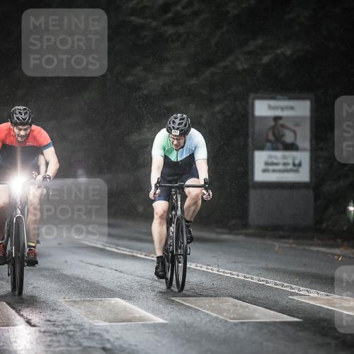 13.09.2026 - Stadtparktriathlon H.Heesch http://msf.ph/oto/10293132 13.09.2026 11:38:51 Radfahren 740, 776, 826, 835, 893, 905 meine-sportfotos.de