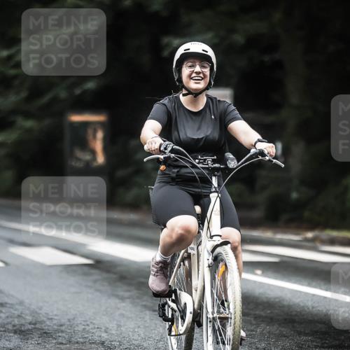 13.09.2026 - Stadtparktriathlon H.Heesch http://msf.ph/oto/10293150 13.09.2026 12:46:14 Radfahren 1052, 1082, 1158, 1269 meine-sportfotos.de