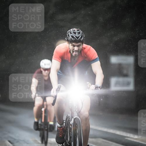 13.09.2026 - Stadtparktriathlon H.Heesch http://msf.ph/oto/10293154 13.09.2026 11:38:53 Radfahren 740, 776, 826, 835, 893, 905 meine-sportfotos.de