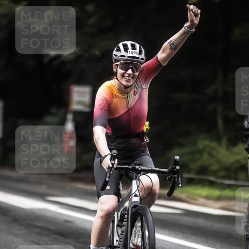 13.09.2026 - Stadtparktriathlon H.Heesch http://msf.ph/oto/10293180 13.09.2026 12:46:23 Radfahren 1098, 1101, 1115, 1140, 1193, 1204 meine-sportfotos.de
