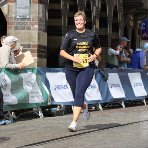 13.09.2026 - 21. swb-Marathon Bremen Strokosch-Dieckow http://msf.ph/oto/10293212 13.09.2026 11:18:14 Ziel 10137, 10713, 11367, 11482, 11932, 12023, 12226, 12321, 12373, 10176, 10535, 10651, 10895 meine-sportfotos.de