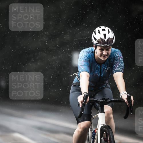 13.09.2026 - Stadtparktriathlon H.Heesch http://msf.ph/oto/10293213 13.09.2026 11:38:56 Radfahren 740, 781, 826, 835, 893, 905 meine-sportfotos.de