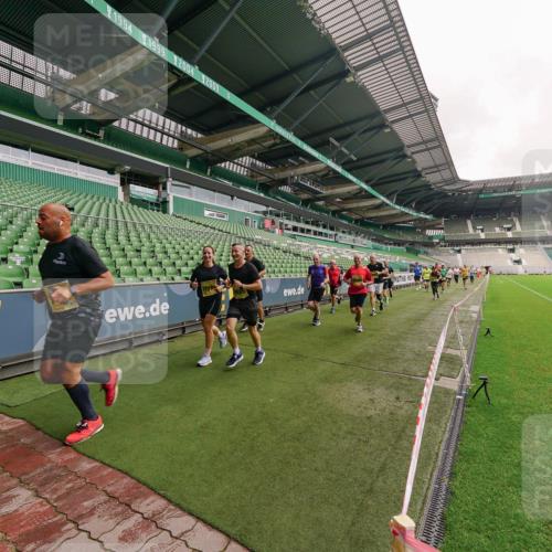 13.09.2026 - 21. swb-Marathon Bremen Michael Burmester http://msf.ph/oto/10293238 13.09.2026 10:31:22 Laufen im Stadion 10141, 10146, 10174, 10193, 10222, 10227, 10233, 10246, 10255, 10281, 10284, 10304, 10339, 10359, 10392, 10443, 10448, 10452, 10471, 10478, 10479, 10503, 10515, 10529, 10540, 10543, 10555, 10577, 10579, 10588, 10589, 10608, 10610, 10626, 10631, 10641, 10646, 10652, 10684, 10685, 10703, 10704, 10708, 10714, 10725, 10757, 10765, 10780, 10808, 10821, 10822, 10837, 10838, 10862, 10863, 10884, 10886, 10887, 10906, 10984, 11002, 11038, 11350, 11379 meine-sportfotos.de