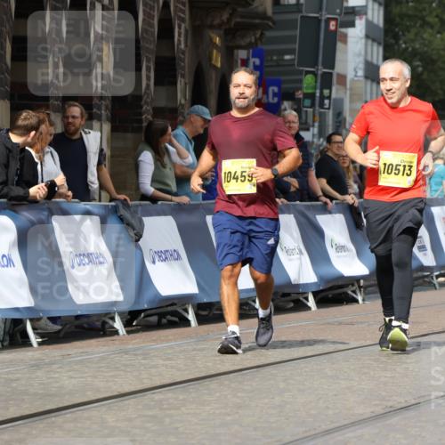 13.09.2026 - 21. swb-Marathon Bremen Strokosch-Dieckow http://msf.ph/oto/10293240 13.09.2026 11:18:17 Ziel 10137, 10713, 11367, 11482, 11808, 11932, 11943, 12023, 12226, 12321, 12373, 10176, 10535, 10651, 10895, 10899 meine-sportfotos.de