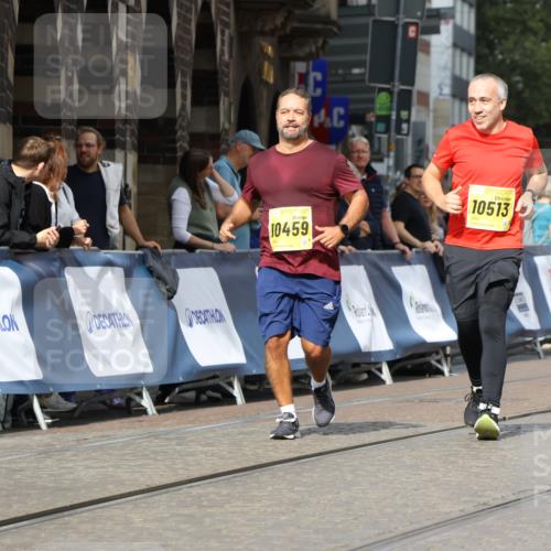 13.09.2026 - 21. swb-Marathon Bremen Strokosch-Dieckow http://msf.ph/oto/10293259 13.09.2026 11:18:17 Ziel 10137, 10713, 11367, 11482, 11808, 11932, 11943, 12023, 12226, 12321, 12373, 10176, 10535, 10651, 10895, 10899 meine-sportfotos.de