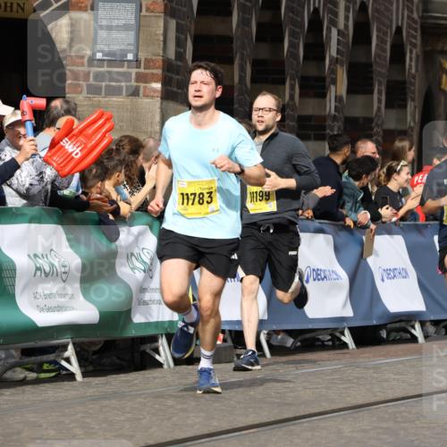 13.09.2026 - 21. swb-Marathon Bremen Strokosch-Dieckow http://msf.ph/oto/10293302 13.09.2026 10:47:05 Ziel 10445, 10504, 10590, 11155, 11661, 12364, 12375, 10319, 10744, 11187, 11462, 11650, 11651, 11814, 12048, 12298, 12415, 12470, 13528, 13545, 13589, 13613 meine-sportfotos.de