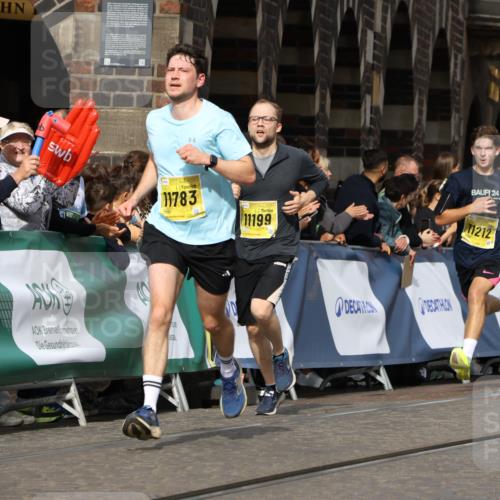 13.09.2026 - 21. swb-Marathon Bremen Strokosch-Dieckow http://msf.ph/oto/10293336 13.09.2026 10:47:06 Ziel 10445, 10504, 10590, 11155, 11661, 12364, 12375, 10319, 10744, 10898, 11187, 11269, 11462, 11650, 11651, 11814, 12048, 12298, 12415, 12470, 13528, 13545, 13589 meine-sportfotos.de