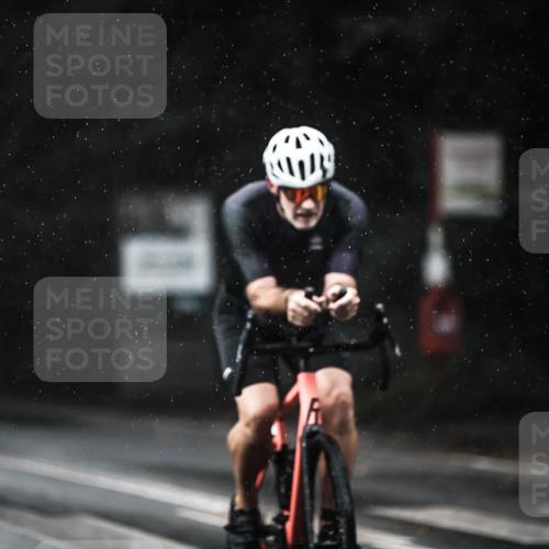 13.09.2026 - Stadtparktriathlon H.Heesch http://msf.ph/oto/10293341 13.09.2026 11:39:23 Radfahren 653, 800, 859, 865, 870 meine-sportfotos.de