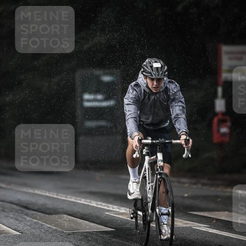 13.09.2026 - Stadtparktriathlon H.Heesch http://msf.ph/oto/10293372 13.09.2026 11:39:25 Radfahren 653, 800, 859, 865, 870 meine-sportfotos.de