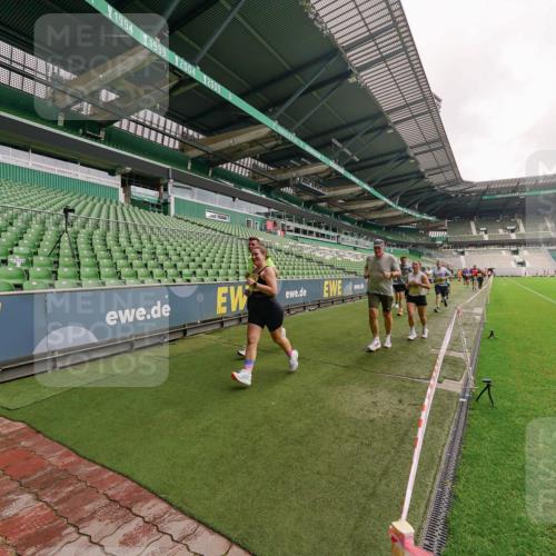 13.09.2026 - 21. swb-Marathon Bremen Michael Burmester http://msf.ph/oto/10293384 13.09.2026 10:31:47 Laufen im Stadion 10141, 10146, 10174, 10222, 10226, 10227, 10243, 10246, 10249, 10255, 10256, 10281, 10284, 10304, 10322, 10339, 10359, 10365, 10410, 10443, 10448, 10471, 10478, 10479, 10503, 10517, 10518, 10529, 10540, 10543, 10555, 10565, 10577, 10579, 10588, 10589, 10608, 10610, 10626, 10631, 10646, 10670, 10684, 10685, 10690, 10703, 10704, 10707, 10708, 10714, 10721, 10725, 10757, 10765, 10821, 10822, 10838, 10862, 10863, 10884, 10886, 11038, 11350, 11379 meine-sportfotos.de