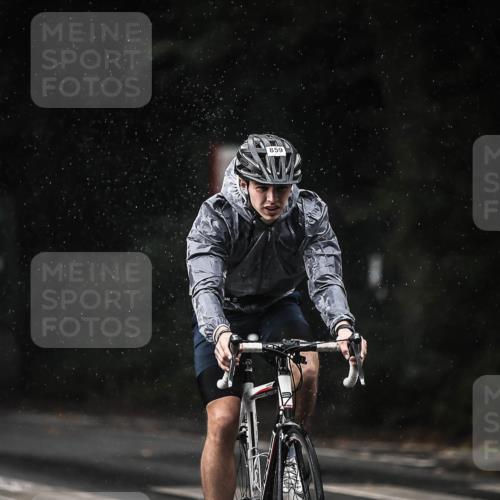 13.09.2026 - Stadtparktriathlon H.Heesch http://msf.ph/oto/10293385 13.09.2026 11:39:25 Radfahren 653, 800, 859, 865, 870 meine-sportfotos.de