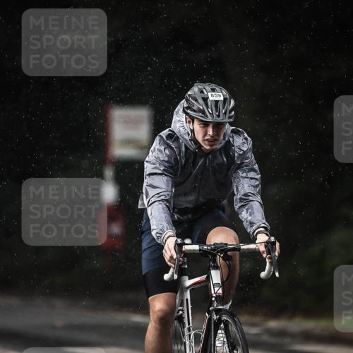 13.09.2026 - Stadtparktriathlon H.Heesch http://msf.ph/oto/10293388 13.09.2026 11:39:25 Radfahren 653, 800, 859, 865, 870 meine-sportfotos.de