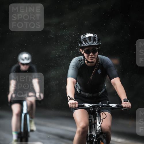 13.09.2026 - Stadtparktriathlon H.Heesch http://msf.ph/oto/10293436 13.09.2026 11:39:33 Radfahren 737, 757, 825, 917 meine-sportfotos.de