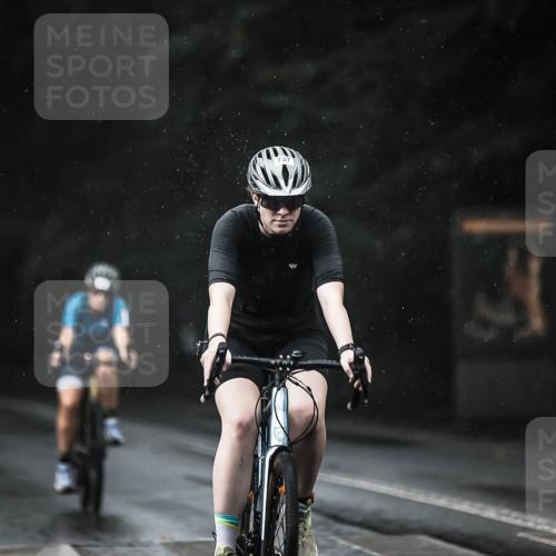 13.09.2026 - Stadtparktriathlon H.Heesch http://msf.ph/oto/10293439 13.09.2026 11:39:34 Radfahren 737, 757, 825, 917 meine-sportfotos.de