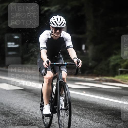 13.09.2026 - Stadtparktriathlon H.Heesch http://msf.ph/oto/10293455 13.09.2026 12:46:48 Radfahren 1072, 1083, 1114, 1146, 1214, 1273, 1294 meine-sportfotos.de