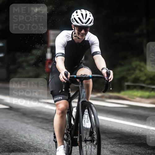 13.09.2026 - Stadtparktriathlon H.Heesch http://msf.ph/oto/10293460 13.09.2026 12:46:48 Radfahren 1072, 1083, 1114, 1146, 1214, 1273, 1294 meine-sportfotos.de