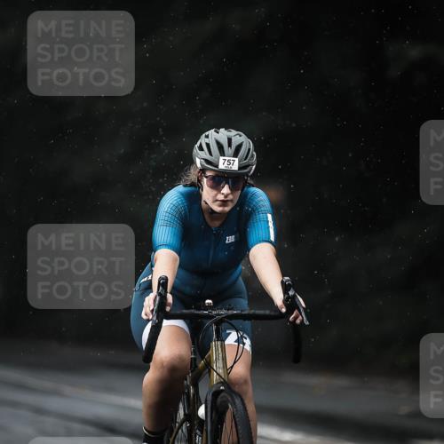 13.09.2026 - Stadtparktriathlon H.Heesch http://msf.ph/oto/10293475 13.09.2026 11:39:36 Radfahren 618, 737, 757, 825, 858, 917 meine-sportfotos.de