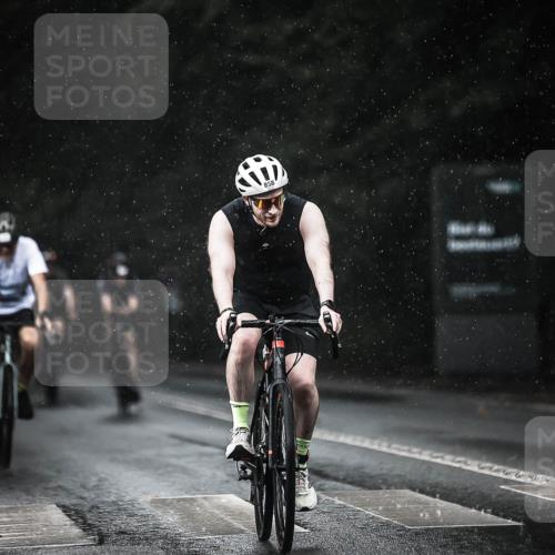 13.09.2026 - Stadtparktriathlon H.Heesch http://msf.ph/oto/10293489 13.09.2026 11:39:40 Radfahren 618, 636, 737, 757, 838, 858, 869, 873 meine-sportfotos.de