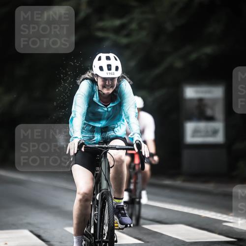 13.09.2026 - Stadtparktriathlon H.Heesch http://msf.ph/oto/10293502 13.09.2026 12:46:56 Radfahren 1162, 1189, 1218 meine-sportfotos.de
