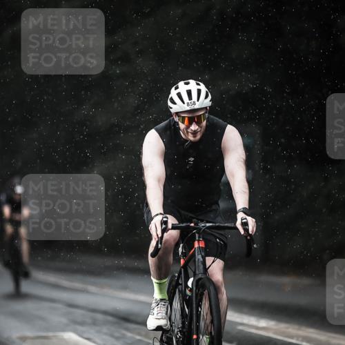 13.09.2026 - Stadtparktriathlon H.Heesch http://msf.ph/oto/10293510 13.09.2026 11:39:41 Radfahren 618, 636, 757, 838, 858, 869, 873 meine-sportfotos.de