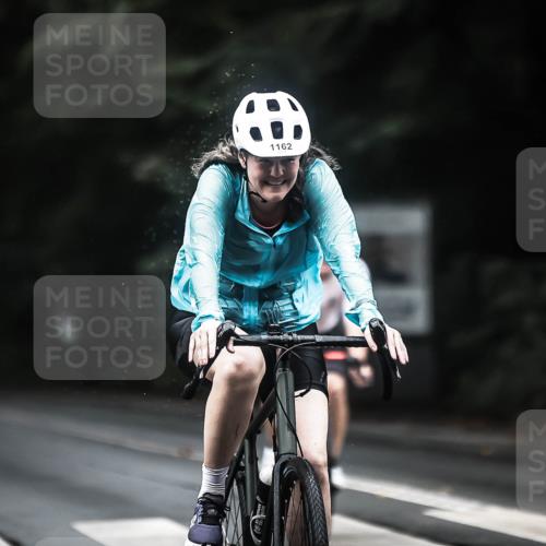 13.09.2026 - Stadtparktriathlon H.Heesch http://msf.ph/oto/10293511 13.09.2026 12:46:56 Radfahren 1162, 1189, 1218 meine-sportfotos.de