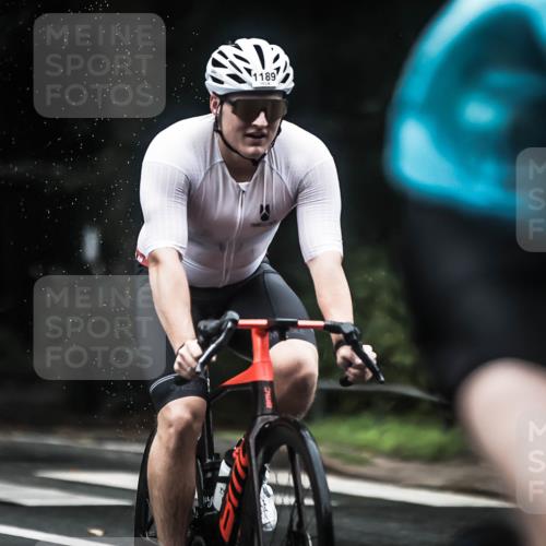 13.09.2026 - Stadtparktriathlon H.Heesch http://msf.ph/oto/10293523 13.09.2026 12:46:57 Radfahren 1162, 1189, 1218 meine-sportfotos.de