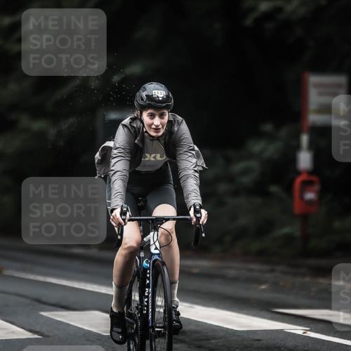 13.09.2026 - Stadtparktriathlon H.Heesch http://msf.ph/oto/10293531 13.09.2026 12:47:04 Radfahren 1133, 1174, 1262 meine-sportfotos.de
