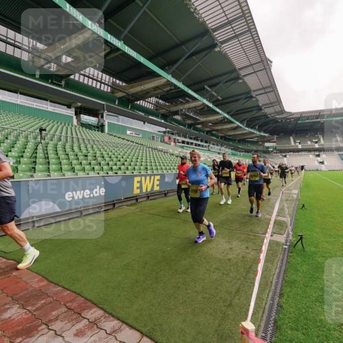 13.09.2026 - 21. swb-Marathon Bremen Michael Burmester http://msf.ph/oto/10293533 13.09.2026 10:32:30 Laufen im Stadion 10067, 10078, 10146, 10166, 10184, 10203, 10211, 10222, 10226, 10243, 10246, 10249, 10255, 10256, 10284, 10300, 10322, 10365, 10372, 10374, 10379, 10383, 10394, 10410, 10443, 10471, 10478, 10479, 10486, 10494, 10503, 10517, 10518, 10529, 10540, 10543, 10550, 10555, 10565, 10577, 10579, 10589, 10608, 10610, 10626, 10631, 10646, 10670, 10675, 10684, 10685, 10690, 10703, 10704, 10707, 10708, 10721, 10725, 10728, 10745, 10771, 10794, 10798 meine-sportfotos.de